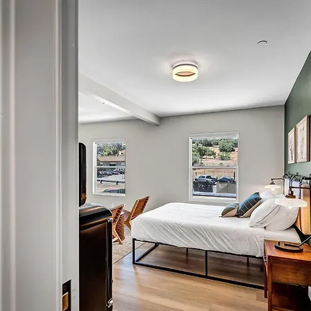 Single Bedroom - Queen Size. Heart Of Downtown Vista Exterior foto