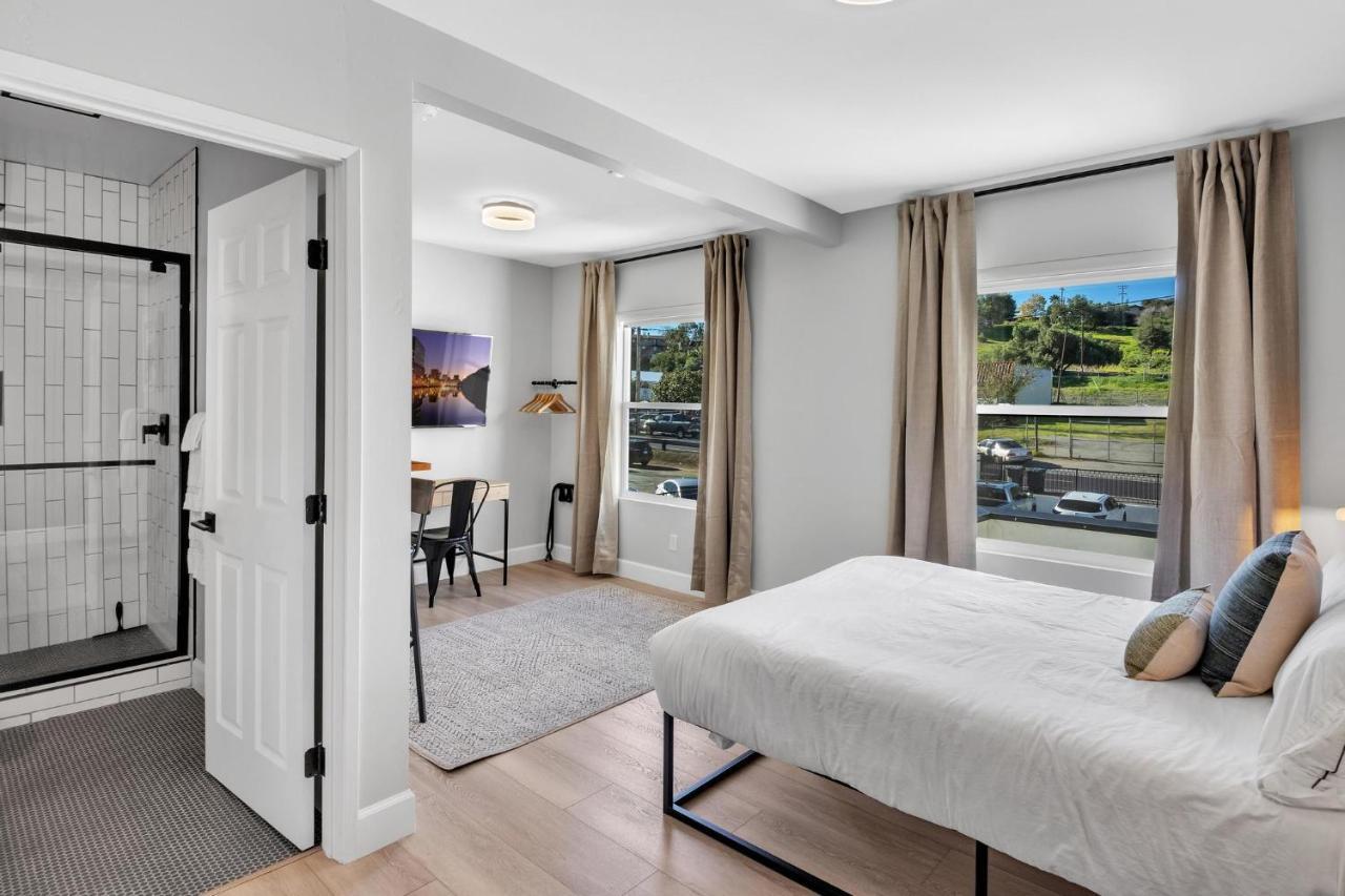Single Bedroom - Queen Size. Heart Of Downtown *