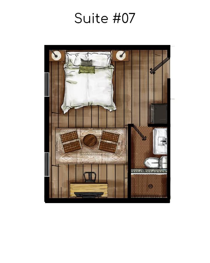 Single Bedroom - Queen Size. Heart Of Downtown Apartment *